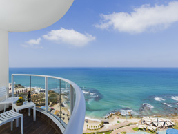 מלון רמדה חדרה ריזורט על הים