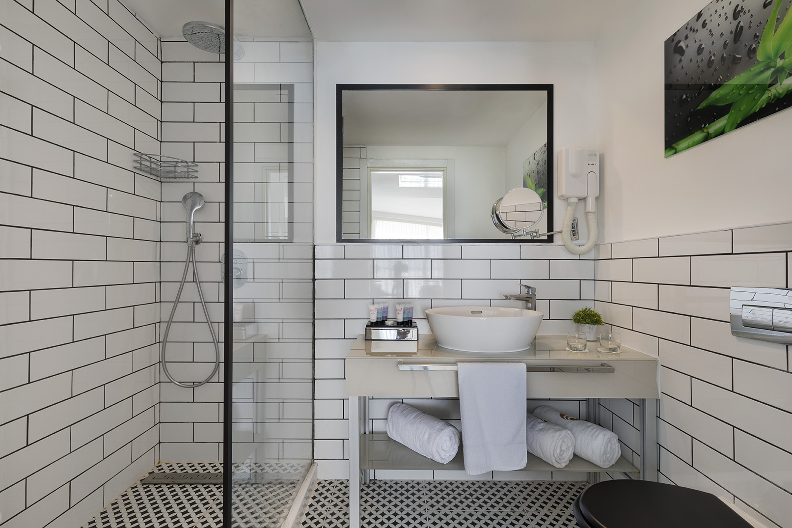 חדר דלאקס רמדה חדרה